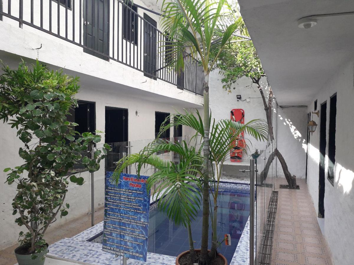 Casa Flor De Liz Hotel Villavieja Exterior photo